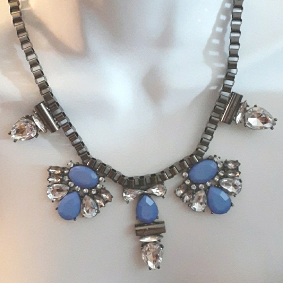 Betsey Johnson Jewelry - NWT Betsey Johnson Sweater Chain Necklace